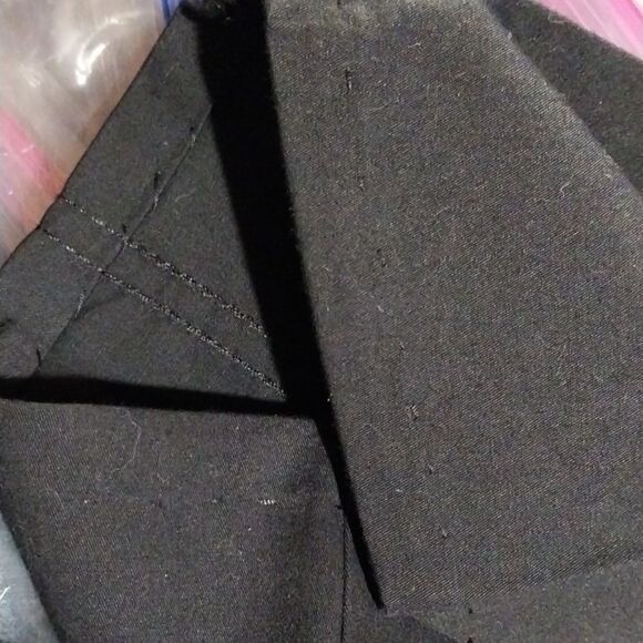 Eddie Bauer Women's Size 10 Black Pull On Pants Hemmed - Picture 8 of 8